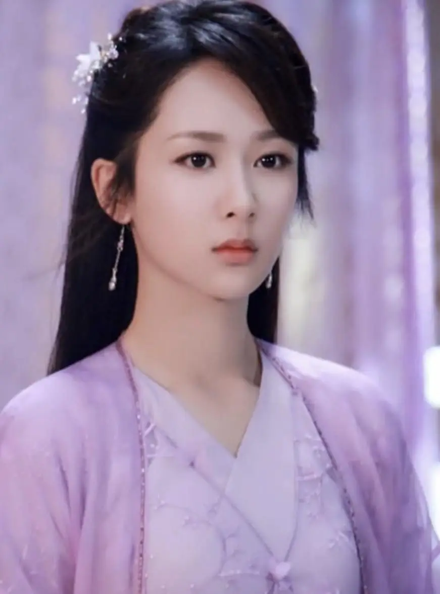 女明星全名拼音_明星原名与艺名区别_明星本名改名故事