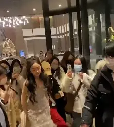 吴宣仪 代拍事件 娱乐圈舆论_不要管娱乐圈的事情