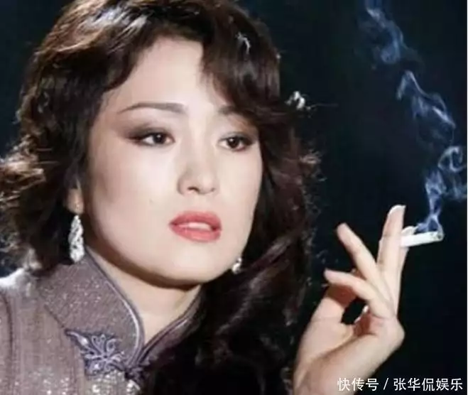 女明星喝醉被_刘亦菲抽烟事件_女明星抽烟现象