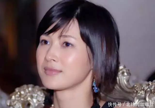 女明星喝醉被_戚薇拒绝潜规则遭遇雪藏_拒绝潜规则的女明星