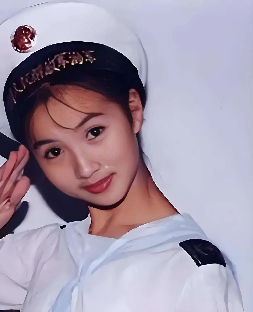 女星巅峰期退隐后生活_娱乐圈女星隐退去向_退出娱乐圈很久的明星