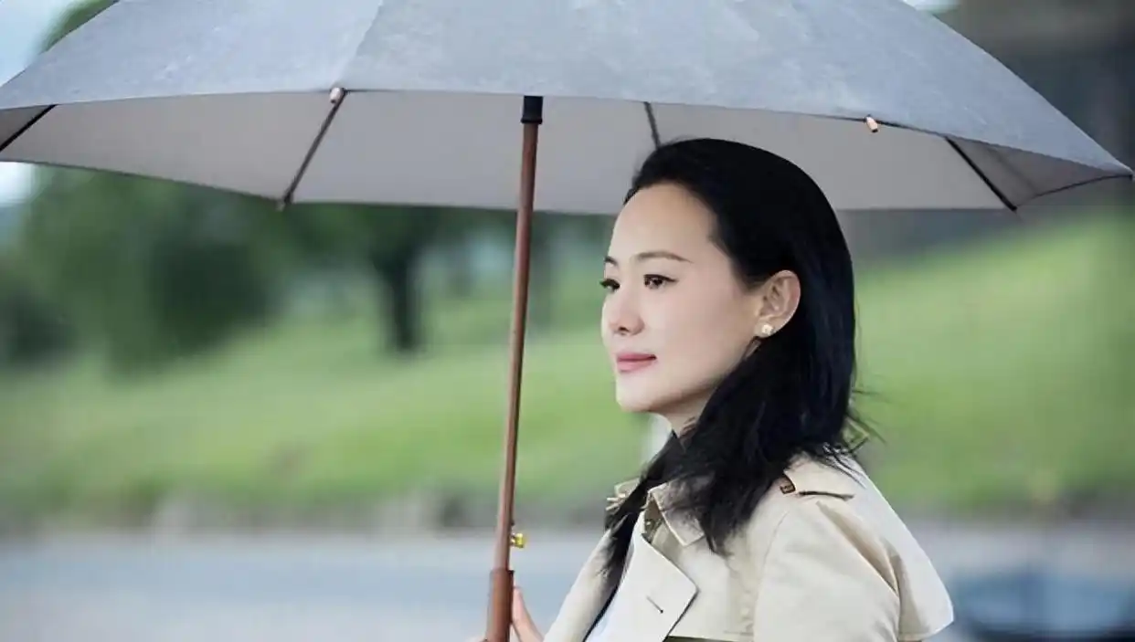 唯一品德高尚没有黑料的明星是谁啊图片,_娱乐圈最干净的女星_演技派女演员不整容