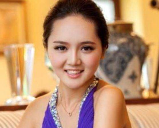 混血女明星鼻子_美女整容前后对比_娱乐圈整容美女